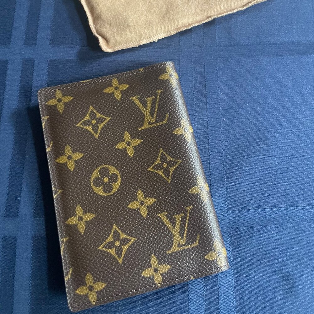 Louis Vuitton Logo Passport Cover with Dustbag